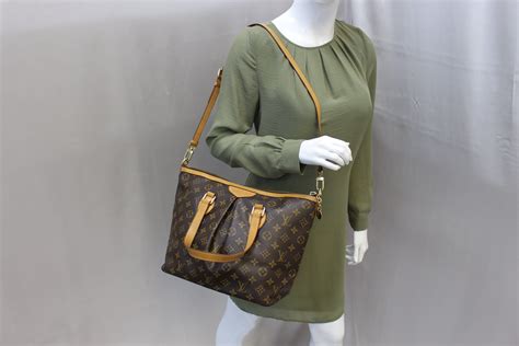 louis vuitton monogram canvas palermo pm price|Louis Vuitton Palermo PM Monogram C.